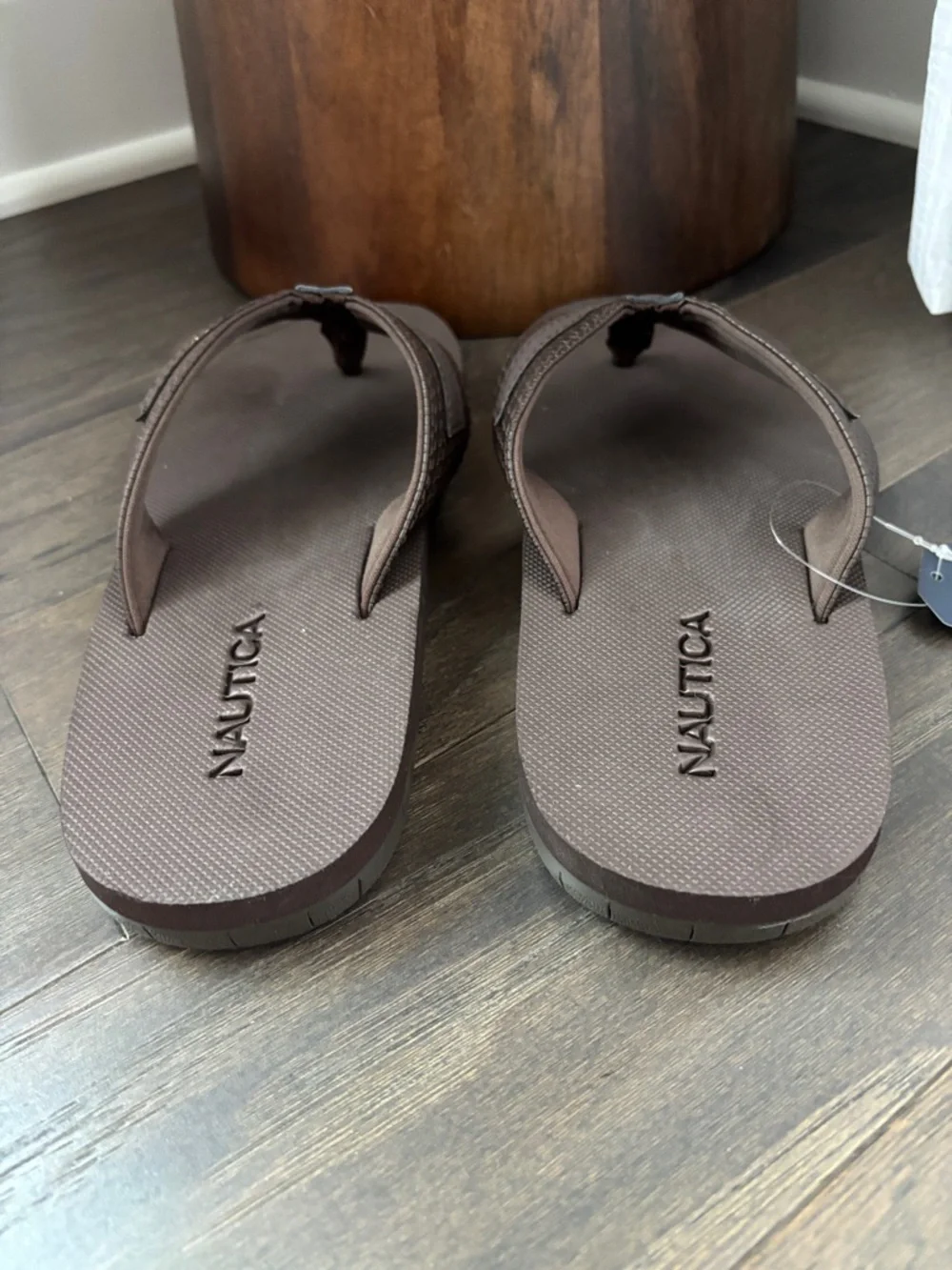 Nautica Derb rubber outsole,textured insole, thong flip flops/sandals